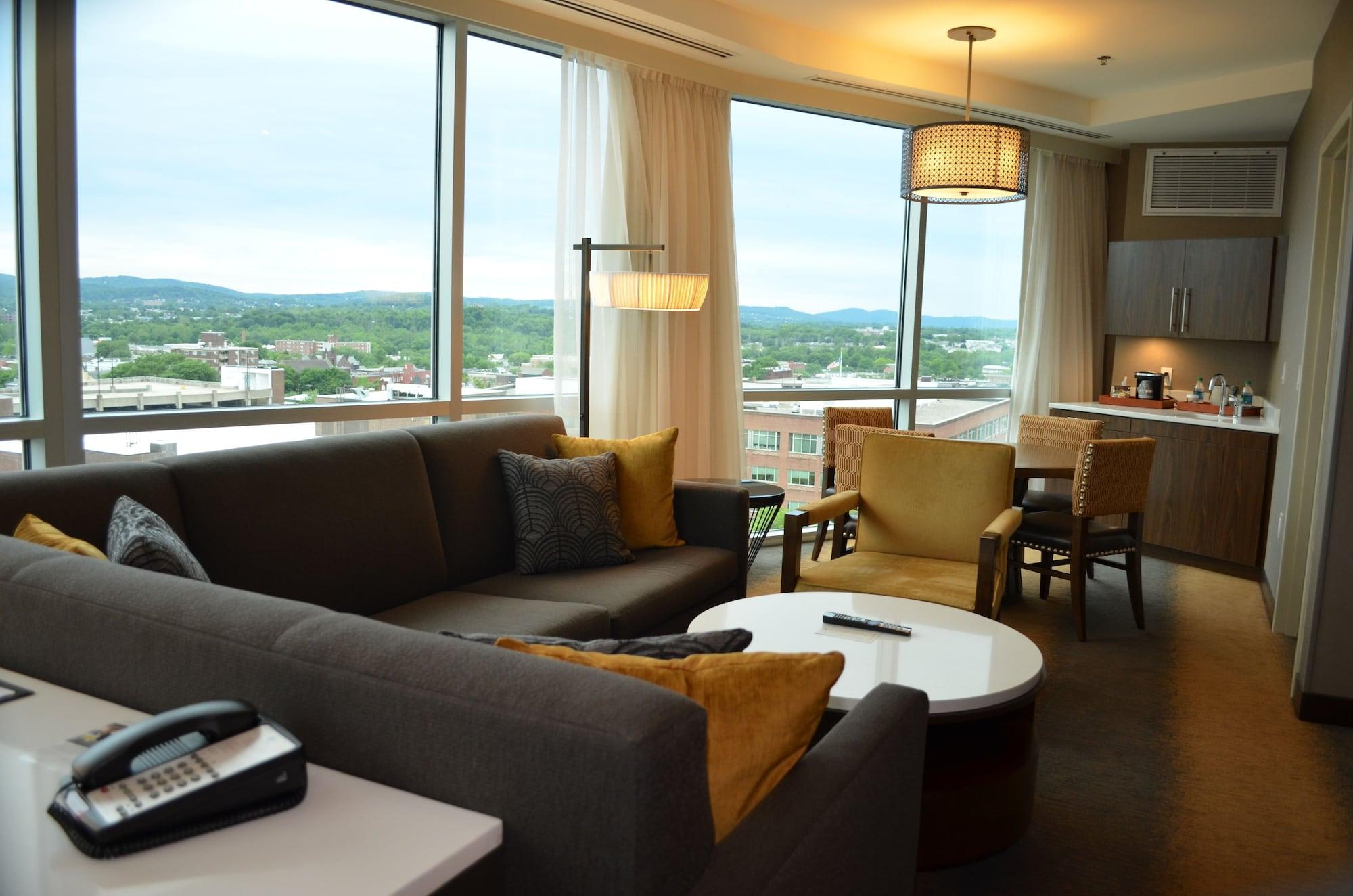 Doubletree By Hilton Hotel Reading