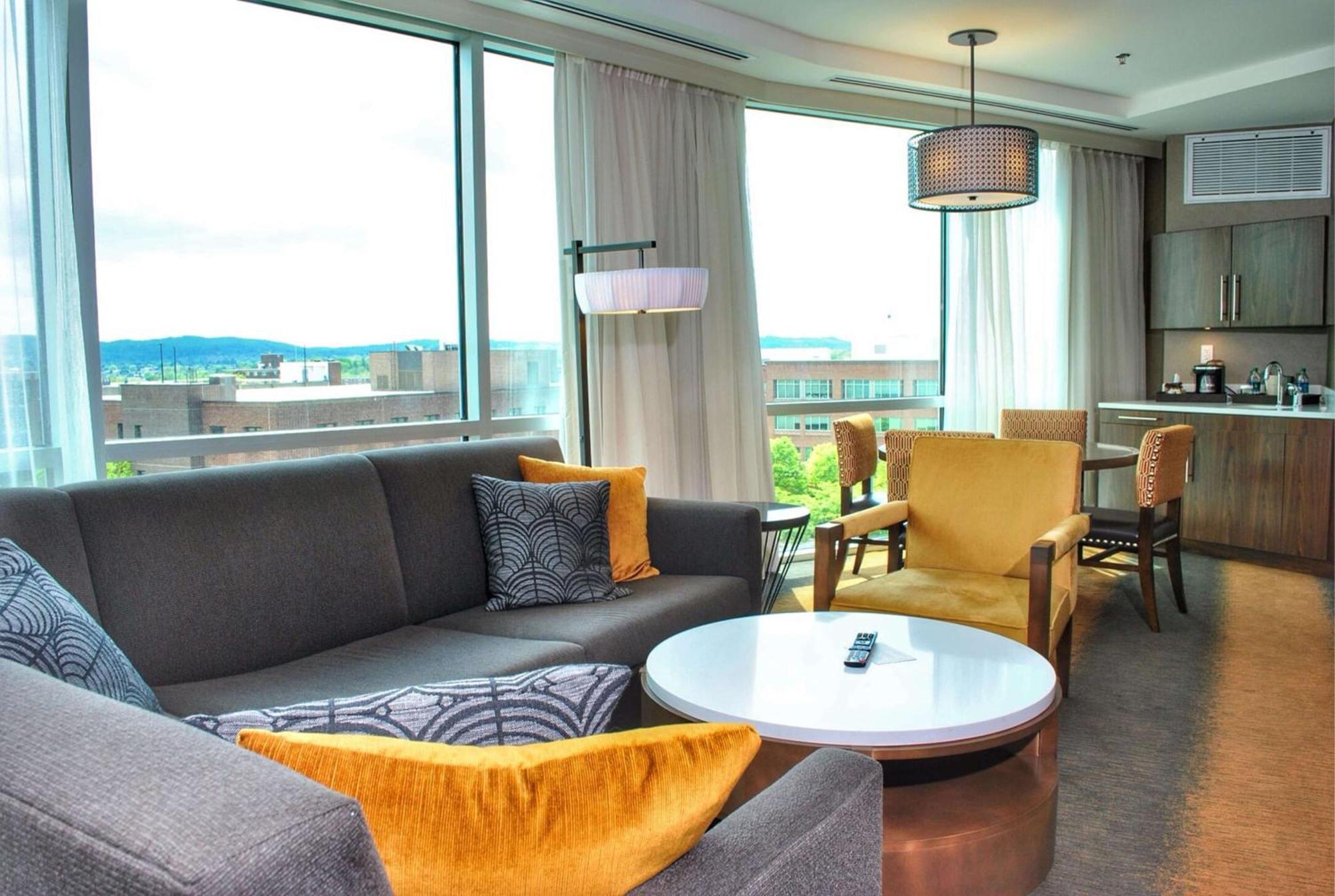 Doubletree By Hilton Hotel Reading