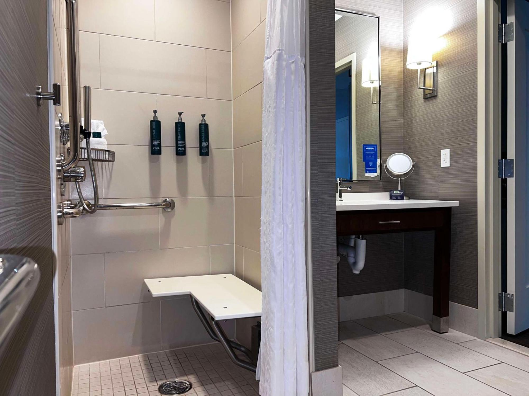 Doubletree By Hilton Hotel 4*